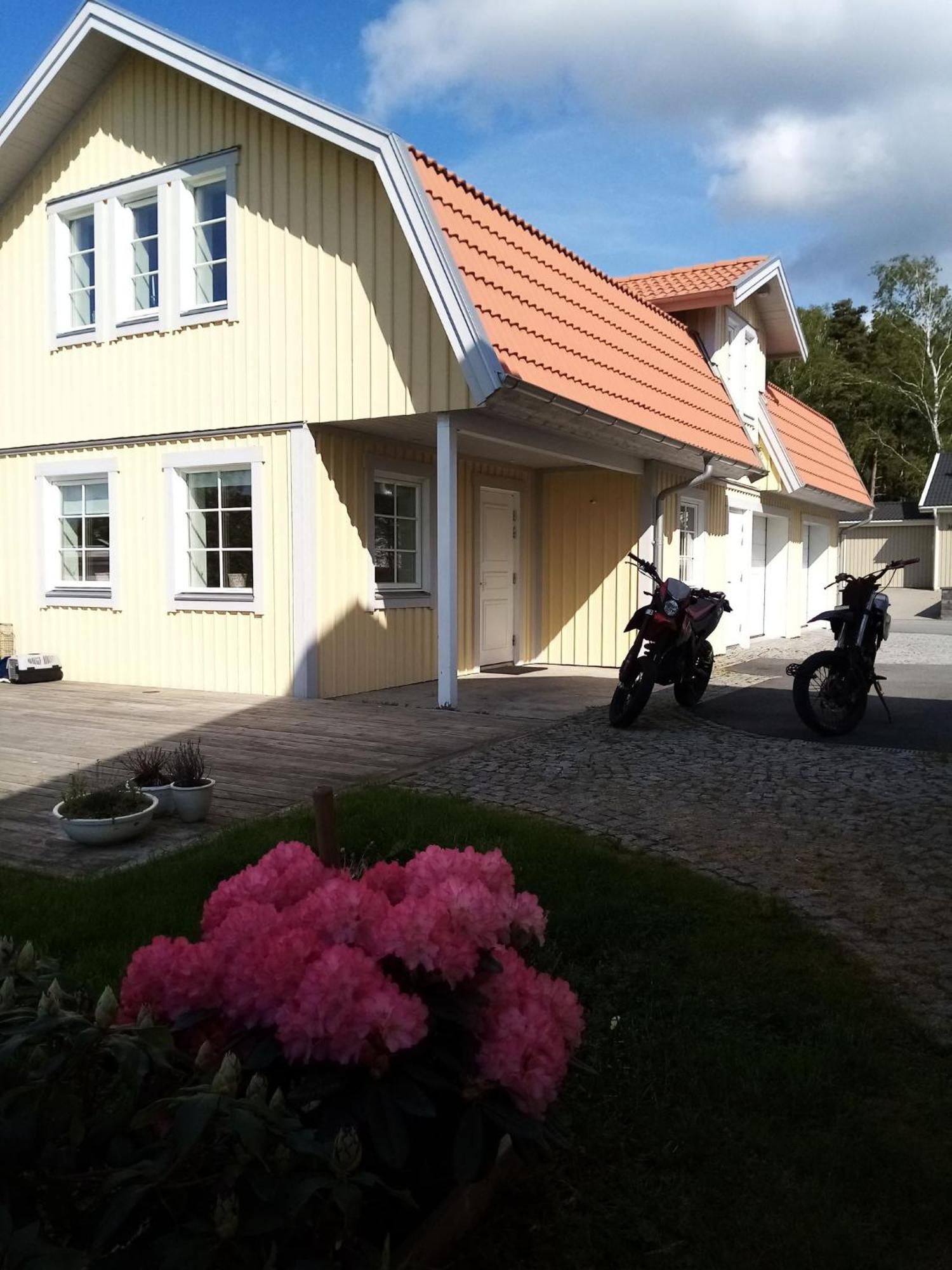 Gula Huset Villa Gothenburg Exterior photo